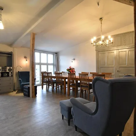 Gutshofblick L Kropelin