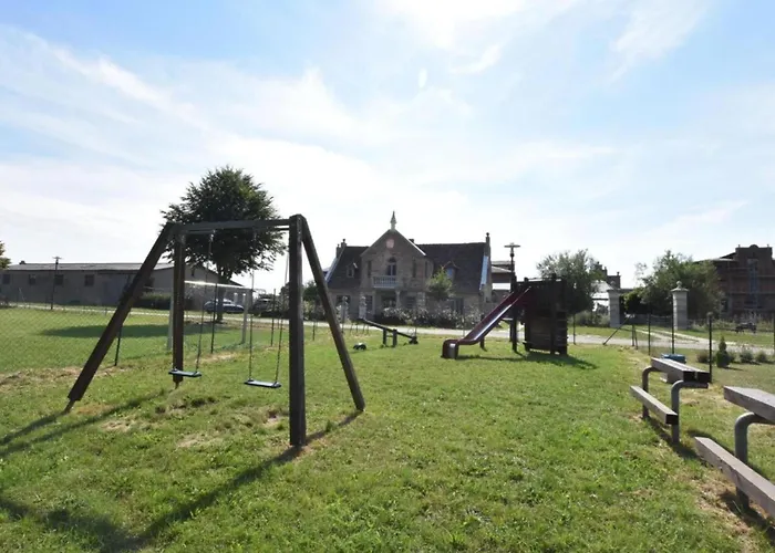 Gutshofblick L * Kropelin